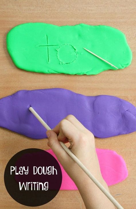 Play Dough Writing Tray-Use this fine motor activity to practice writing letters, sight words, numbers and more Practice Writing Letters, Prek Literacy, Writing For Kids, Preschool Sensory, Fine Motor Activity, Preschool Fine Motor, House Arrest, Preschool Writing, Preschool Literacy