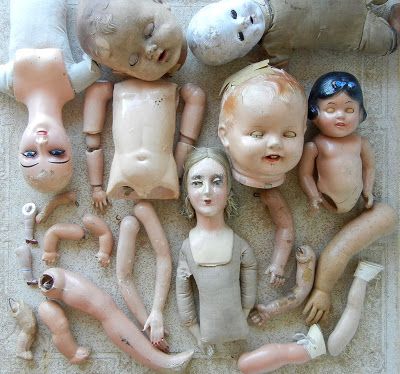 Doll Parts Aesthetic, Creepy Toys, Very Sleepy, Broken Doll, Doll Vintage, Natural Colours, Old Dolls, Creepy Dolls, Cowboy Bebop