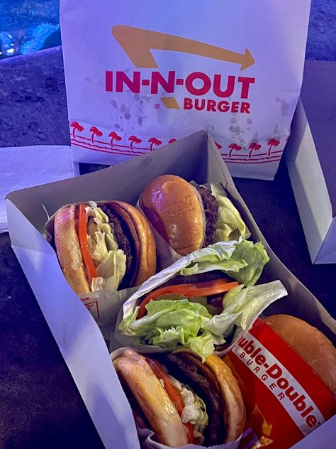 In N Out Aesthetic Food, Aesthetic In N Out, In In Out, Usa Fast Food, In And Out Aesthetic, In And Out Burger Aesthetic, Good Fast Food Places, In And Out, Fast Food Pictures