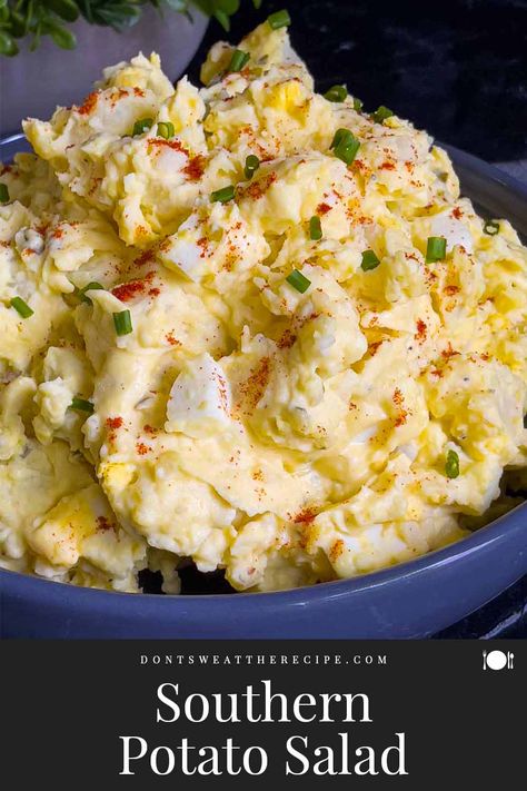 Southern potato salad in a bowl garnished with chives and paprika. Recipe For Potato Salad, Salad In A Bowl, Dill Relish, Succotash Recipe, Sweet Pickle Relish, Southern Style Potato Salad, Best Potato Salad Recipe, Southern Potato Salad, Potato Salad Recipe Easy