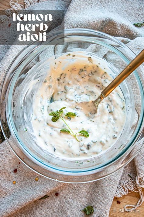 Herb Aioli Recipe, Aoili Recipe, Sugar Free Salad Dressing, Aioli Sauce Recipe, Aioli Recipes, Pizza Dipping Sauce, Herb Aioli, Butter Gravy, Tartar Sauce Recipe