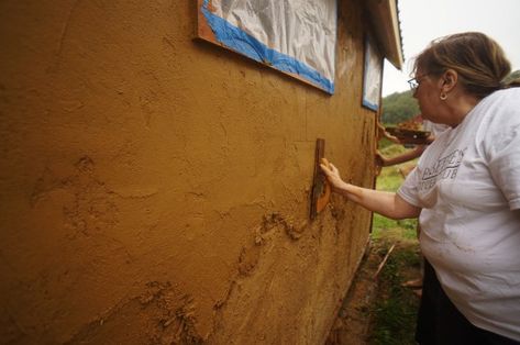 Clay Plaster: How to Make & Apply Base Coat Plaster | The Year of Mud Veneer Plaster, Bedroom Ceiling Ideas, How To Make Plaster, Mud Plaster, Underground Greenhouse, Cob Building, Drywall Mud, Hobbit Houses, Natural Building Materials