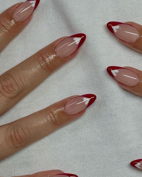 minimalist vday 🤍 @apresnailofficial medium almond & ‘two-lips’ for the french ##gelxnails #gelnails #gelmani #gelx #manicuresbymo #la… | Instagram Oval Nail Inspo Acrylic, Cute Oval Nails Design, Unghie Nail Art, Graduation Nails, French Acrylic Nails, Oval Nails, Minimalist Nails, Heart Nails, Fire Nails