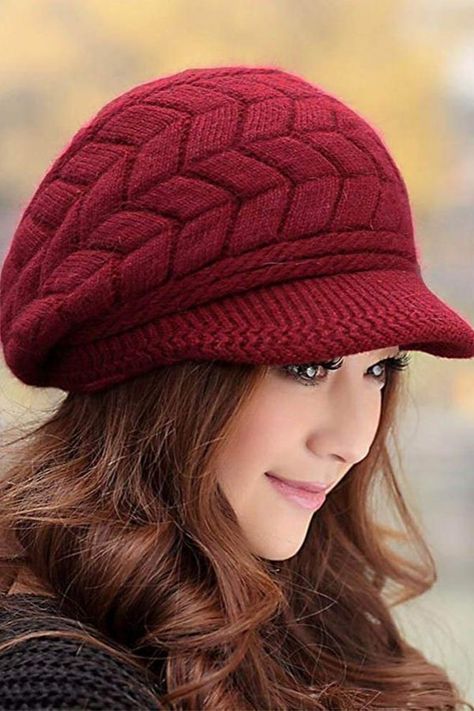 Trendy knitted womens winter hat with visor. So cute for chilly weather.  #skitrip #winter #coldweather #beanie #cutehats #ad Types Of Hats For Women, Fall Beanies, Women Drawing, Girls Winter Hats, Woolen Cap, Hats Winter, Girl Beanie, Hat Wool, Hats And Caps