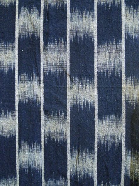 Japanese Ikat, Ikat Textiles, Ikkat Design, Ethnic Pattern Design, Textile Dyeing, Textiles Techniques, Indigo Fabric, Textile Pattern Design, Floral Pattern Design