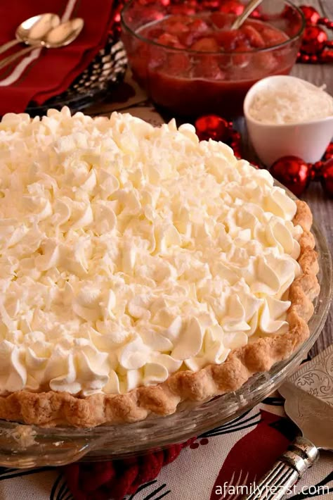 Creamy Coconut Pie, Christmas Dessert Pie, Christmas Pie Recipes, Christmas Pie, Coconut Pie, Pie Pie, Christmas Foods, Family Feast, Perfect Pies