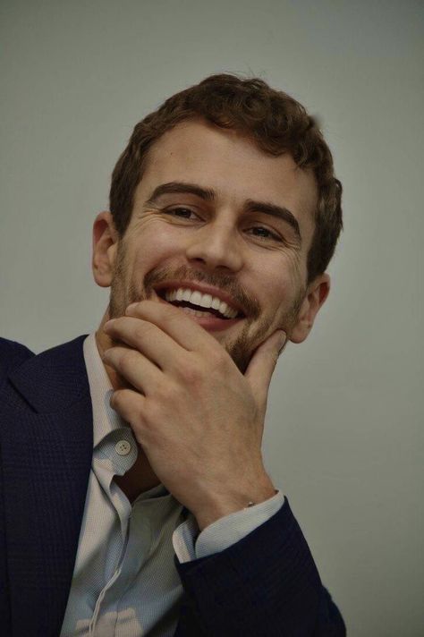 Theo James Photoshoot, Peter James, Tobias Eaton, Theodore James, Divergent Series, Cute White Guys, James 3, James Beard, Theo James