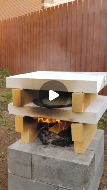 5-Minute Green on Instagram: "How to build a simple pizza oven!

#5mingreen #backyardproject #backyardcrafts #pizzaoven" Diy Brick Pizza Oven Outdoor, Diy Pizza Oven Outdoor, Diy Outdoor Pizza Oven, Pizza Oven Stand, Pizza Oven Plans, Pizza Oven Outdoor Diy, Build A Pizza Oven, Backyard Crafts, Brick Oven Outdoor