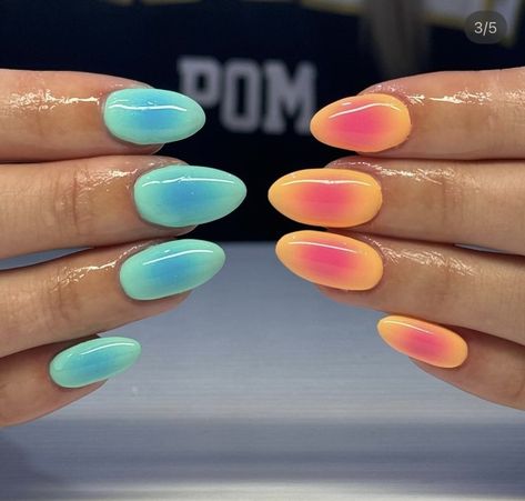 Cute Summer Colors For Nails, Cute Summer Nails Short Teen, Gel Nails Full Color, Chill Nail Ideas, Nail Designs For Florida Vacations, Fun Round Nails, Nail Designs Eyeshadow, Multi Nail Designs, Pastel Watercolor Nails