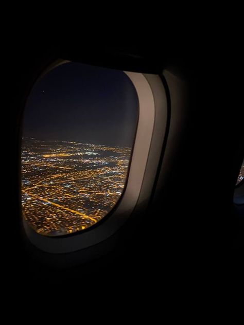 Plane Aesthetic, Airport Vibes, Catch Flights Not Feelings, Airport Aesthetic, Catch Flights, Low Exposure, Rich Life, My Lifestyle, Sky And Clouds