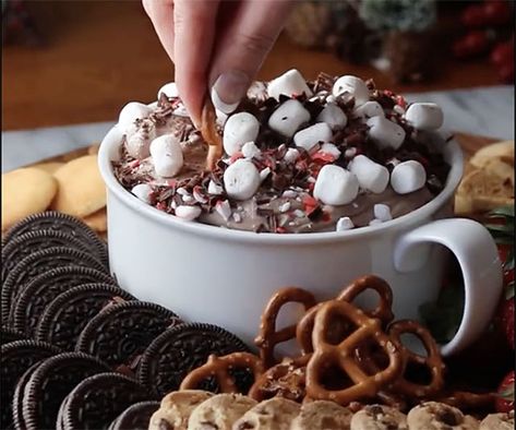 Hot Chocolate Dip Charcuterie Board, Hot Chocolate Dip With Cream Cheese, Hot Chocolate Dip Cool Whip, Fun Hot Chocolate Ideas, Hot Cocoa Dip Recipe, Holiday Dessert Dips, Cool Whip Dip Recipes, Winter Dips, Sweet Dips For Parties