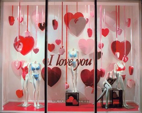 The Ultimate Valentine’s Day Window Display Ideas For Your Retail Business Boutique Window Displays, Valentines Window Display, Window Display Retail, Decoration Vitrine, Window Display Ideas, Store Window Display, Store Window Displays, Visual Merchandising Displays, Window Display Design