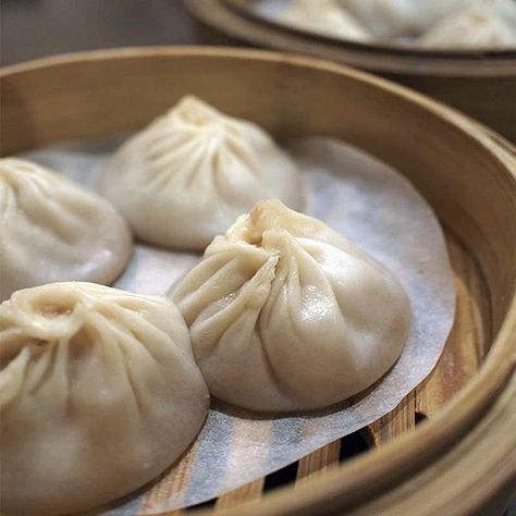 [New] The 10 Best Food Ideas Today (with Pictures) - Sumamos los dumplings al menu? Estos bebes se cocinan al vapor y hay que tener muuuuucha paciencia. . . . . . . #morfi #healthyfood #kungfupanda #dumpling #dinner #foodporn Traditional Chinese Food, Chicken Tortilla Soup Easy, Chinese Dumplings, Incredibles 2, Pixar Animation, Asian Kitchen, Dumpling Recipe, Empty Nest, Animation Studios