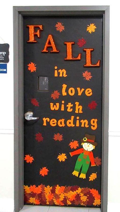 Fall Door Decoration Ideas "Fall in love with reading". Thanksgiving Classroom Door, Halloween Door Decorations Classroom, Fall Classroom Door, Halloween Classroom Door, Fall In Love With Reading, Classroom Door Decorations, Fall Bulletin Board, Classroom Door Decor, Door Decoration Ideas