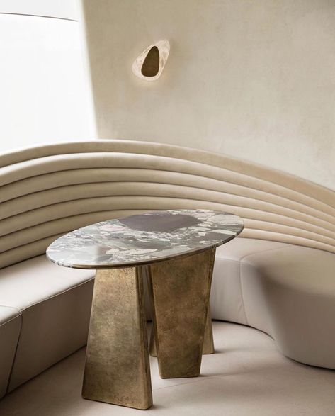 jodi berger on Instagram: “:: A N G L E S & curves▪️dining nook stunner by @ncdesignandarchitecture” Japanese Zen Garden, Garden Pavilion, Vip Lounge, Japanese Zen, Curved Walls, Banquette Seating, Waiting Area, Japan Design, Zen Garden