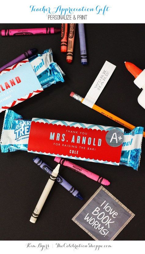 Teacher Appreciation Week! FREE Candy Bar Wrapper that you can customize before you print! | Kim Byers TheCelebrationSho... Teacher Appreciation Candy Bar, Apple Pretzels, Teacher Appreciation Diy, Personalized Candy Wrappers, Appreciation Printable, Teacher Appreciation Ideas, Personalized Candy, Back To School Party, Best Teacher Gifts