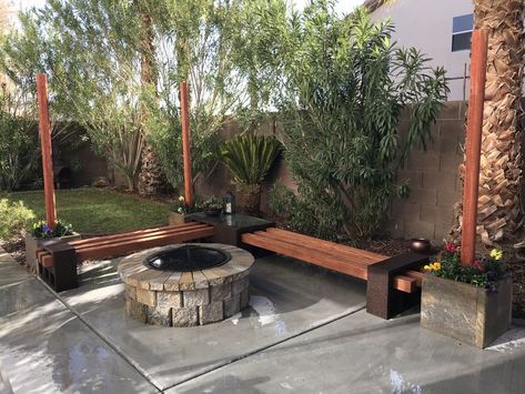 Cinder Block Benches, Block Bench Ideas, Cinder Block Ideas, Cinder Block Bench, Outdoor Fire Pit Area, Block Bench, Diy Outdoor Seating, Cinder Block Garden, Diy Backyard Patio