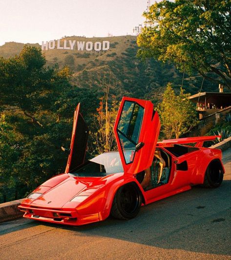 Vintage Sports Cars, Cool Car Pictures, Lamborghini Countach, Fancy Cars, Super Luxury Cars, Pretty Cars, Car Photography, Lamborghini Aventador