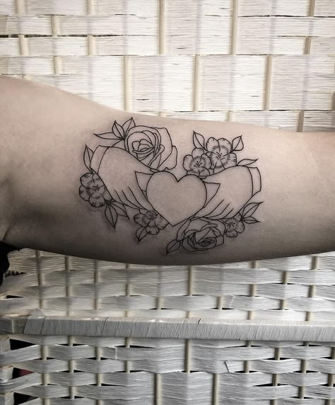 Floral Heart Claddagh Tattoo | Tattoo Ideas and Inspiration The Sun And Moon Tattoo, Tattoo For My Kids, Irish Tattoo Designs, Irish Sleeve Tattoo, Irish Claddagh Tattoo, Tattoo Irish, June Tattoo, Grandmother Tattoo, Claddagh Tattoo