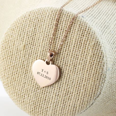 Laser Jewelry, Couple Initials, Engraved Heart Necklace, Christmas Jewelry Gift, Silver Birthday, Keepsake Jewelry, Silver Heart Necklace, Gifts For Your Mom, Christmas Gift Jewelry