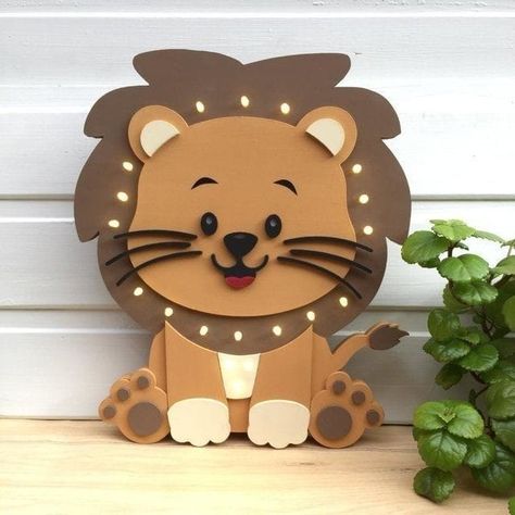 Jungle Decorations, Animal Cutouts, Jungle Theme Birthday, Creative Gift Wraps, Safari Party, Diy Crafts To Do, Paper Crafts Diy Tutorials, Paper Crafts For Kids, Art Drawings For Kids