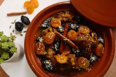 Beef Tagine Recipes, Moroccan Beef Stew, Beef Tagine, Tajin Recipes, Moroccan Beef, Prune Recipes, Tagine Recipes, Moroccan Recipes, Steak Tips