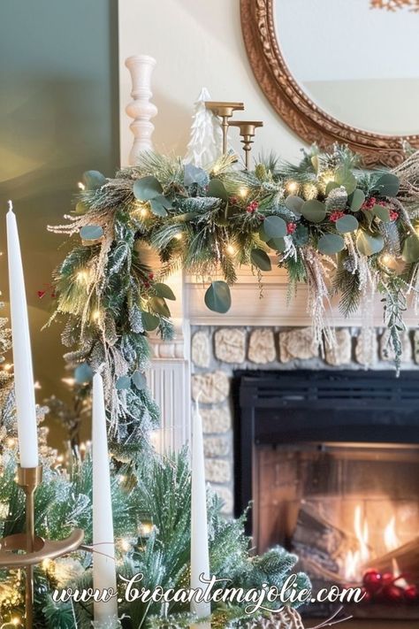 Holiday Mantle Decor Farmhouse, Mantle Swags For Christmas, Christmas Mantle Decor With Tv Above, Christmas Hearth Decor Mantle Ideas, Christmas Garland Mantle Ideas, Christmas Garland Hacks, Christmas Mantel Garland Ideas, Christmas Fireplace Mantels Ideas, Holiday Garland Ideas