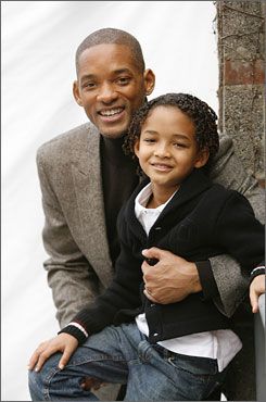 Like father, like son: On the set of The Pursuit of Happyness, opening next week, Will Smith was "always in character. Always," says son and co-star Jaden who beat out 100 kids for his part. Will Smith Wife, Jayden Smith, Will Smith Children, Will Smith Showing Off His Wife, Will Smiths Son, Will Smith Actor, Will Smith And Family, Will Smith Meme, Daughter Songs