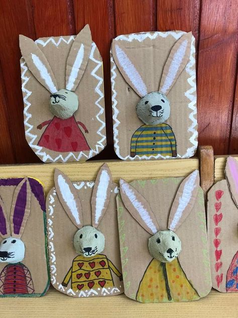 Påskeaktiviteter For Barn, Friday Activities, Diy – Velikonoce, Classe D'art, Art And, Egg Carton Crafts, Fun Friday, Easter Art, Kindergarten Art