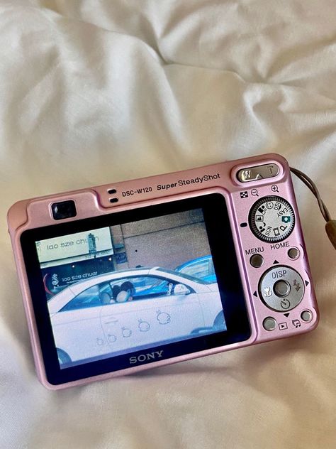 Camera For Summer, Pink Digital Camera, Y2k Camera, Digi Camera, Pink Camera, So Aesthetic, Digi Cam, Cute Camera, Camera Aesthetic