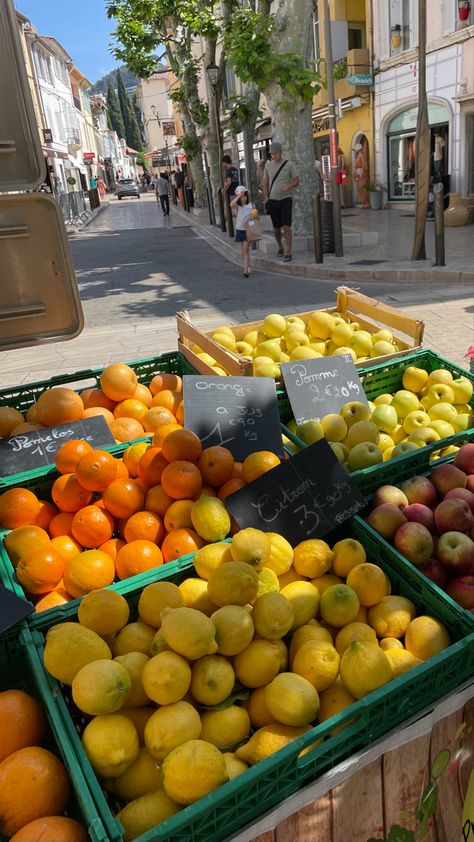 france aesthetic travel french open market south france summer vibes fruit Summer Abroad, France Summer, South France, Aesthetic Places, France Aesthetic, French Summer, Europe Aesthetic, Open Market, Streets Of Paris