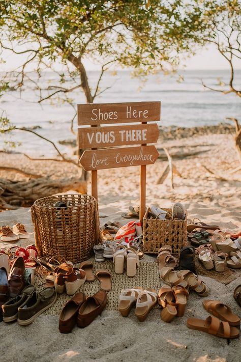 Wooden palette wedding signage by the beach | Image by Adri Mendez Surf Wedding, Boutique Hotel Wedding, Outdoor Beach Wedding, Small Beach Weddings, Simple Beach Wedding, Oceanfront Wedding, Dream Beach Wedding, Beachy Wedding, Tulum Wedding