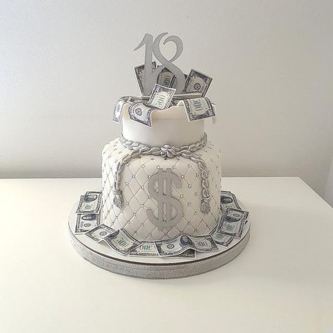 18th Birthday Cake Money, Money Cake Ideas For Women, Money Bag Cake Birthday, Cake With Money Design, Cake Money Design, Money Cakes Birthday, Money Bday Cake, Birthday Cake With Money, Pink Money Cake