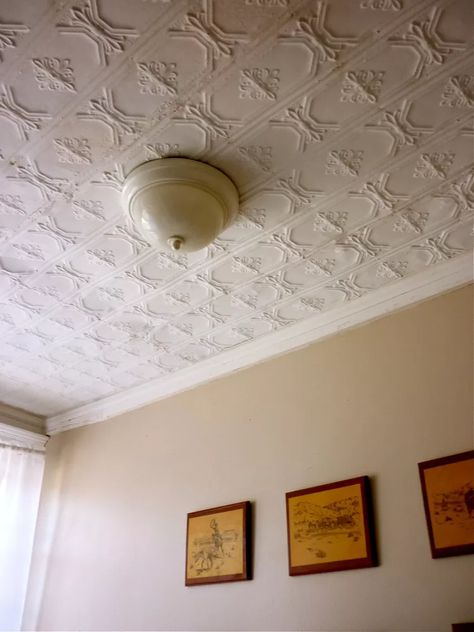 Cheap Ceiling Ideas, Ceiling Tiles Bathroom, Peach Bedroom, Old Ceiling, Vintage Tin Ceiling Tile, Ceiling Diy, Victorian Ceiling, Ceiling Covering, Tin Ceilings