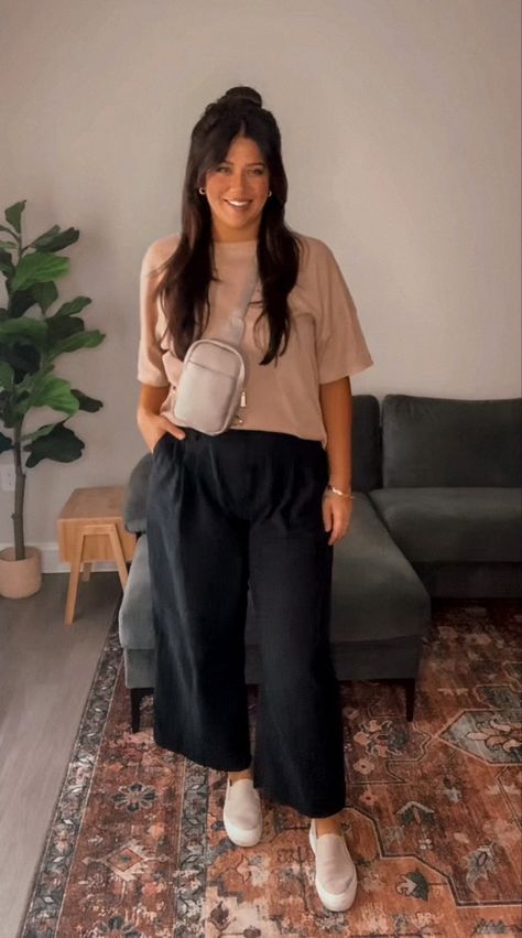 House Cleaning Outfit, Curvy Fall Fashion, Cleaning Outfit, Fall Outfits Curvy, Cute Clothing Styles, Scotland Style, Curvy Fall Outfits, Autumn Fashion Curvy, Grown Up Style