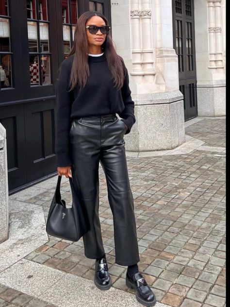 Loafers Outfit Ideas, Chunky Loafers Outfit, Black Leather Pants Outfit, How To Style Leather Pants, Leather Trousers Outfit, Lederhosen Outfit, Wide Leg Pants Outfit, Silk Fashion, Loafers Outfit