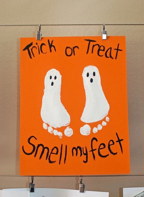 Strašidelný Halloween, Dekorasi Halloween, Halloween Crafts Preschool, Halloween Crafts For Toddlers, Halloween Arts And Crafts, Halloween Preschool, Easy Halloween Crafts, Daycare Crafts, Fall Crafts For Kids