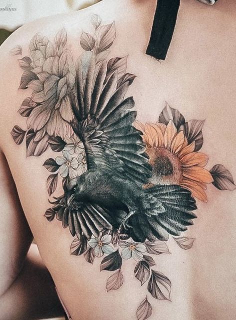 Magpie Back Tattoo, Crow And Moon Tattoo, Crow Tattoos For Women, Raven Tattoo Feminine, Black Crow Tattoos, Crow Tattoos, Cover Up Tattoos For Women, Crow Tattoo Design, Floral Back Tattoos