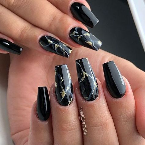 Black With Marble Nails, Trendy Black Nails Art Designs, Black Nail Designs Marble, Short Black Marble Nails, Coffin Acrylic Nails Marble, Black Marble Nails Coffin, Marble Acrylic Nail Designs, Marble Black Nails, Black Acrylic Nails Designs Ideas