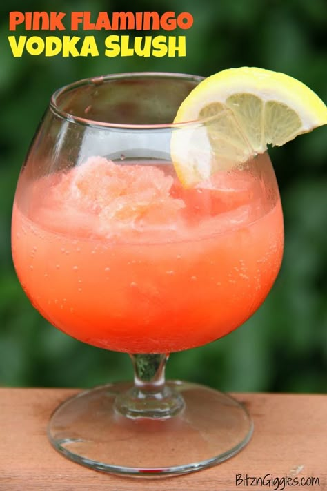 Pink Flamingo Vodka Slush - Pink Flamingo Vodka Slush - A refreshing and flavorful slushy drink perfect for parties and BBQs! Alcoholic Slushies, Lemonade Slush, Vodka Slush, Slushy Drinks, Flamingo Drink, Slush Recipes, Slushie Recipe, Cranberry Vodka, Vodka Lemonade