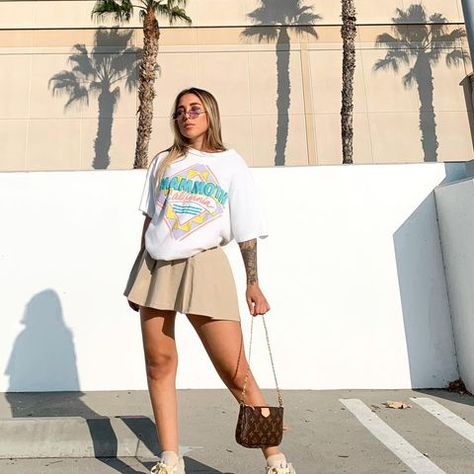 Tennis Skirt Outfit Street Style, Tennis Skirt Outfits, Streetwear Fashion Outfits, Streetwear Outfit Ideas, Tennis Skirt Outfit, Shirt Dress Outfit, The Ray, Trendy Summer Outfits, Trendy Fashion Outfits