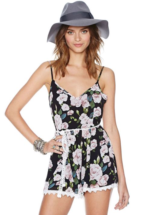 Gardenial Romper | Shop Rompers + Jumpsuits at Nasty Gal. Floral Playsuit, Backless Romper, Cami Romper, Boho Life, Pin Fashion, Boho Outfit, Floral Print Rompers, Lace Jumpsuit, Lace Hem