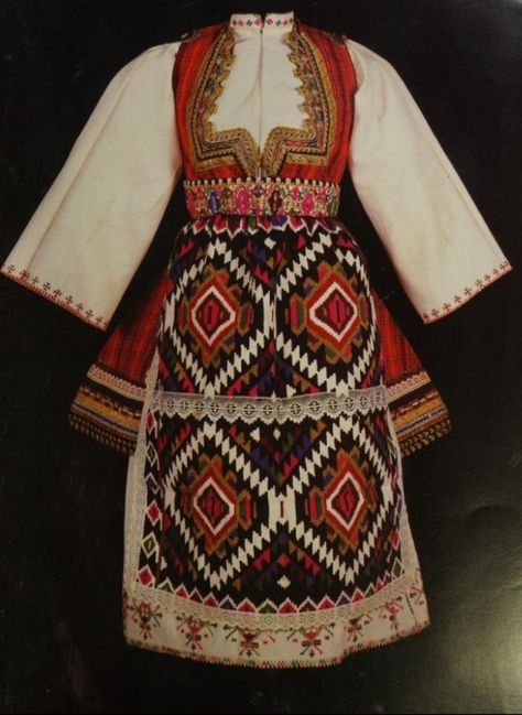 Traditional Macedonian Clothing, Macedonia National Costume, Traditional Bulgarian Clothing, Macedonian Traditional Clothing, Macedonian Culture, Bulgarian Clothing, Ethnic Clothes, Cultural Clothing, Cultural Fashion