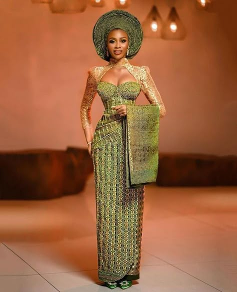 African Bride Dress, Nigerian Wedding Attire, Yoruba Wedding Dress, Nigerian Traditional Dresses, Nigerian Wedding Dress, Yoruba Bride, Traditional Ideas, Nigerian Traditional Wedding, African Bridal Dress