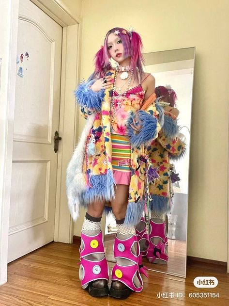 Sapphic Fashion, Hyperpop Fashion, Weird Fashion Outfits, Candy Outfits, Decora Kei Fashion, Decora Outfits, Maximalist Outfits, Decora Fashion, Decora Harajuku