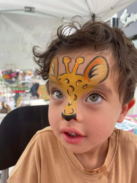 Giraffe Face Painting, Madagascar Face Paint, Best Kids Halloween Costumes, Simple Face Paint, Easy Face Painting Designs, Animal Face Paintings, Festival Face Paint, Face Painting For Boys, Face Painting Tutorials