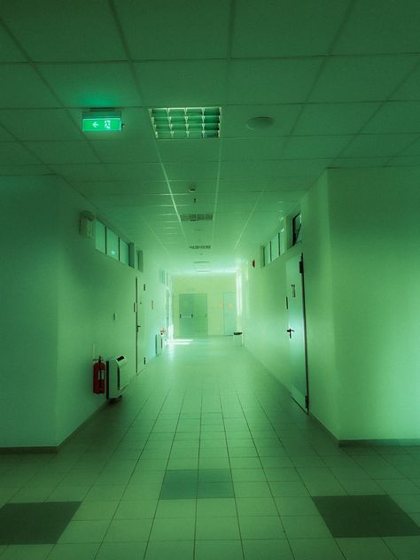 Green Liminal Aesthetic, Green Backrooms, Liminal Space Illustration, Green Liminal Space, Dreamcore Liminal Spaces, Hospital Liminal Space, School Green Aesthetic, School Aesthetic Green, Liminal Hospital