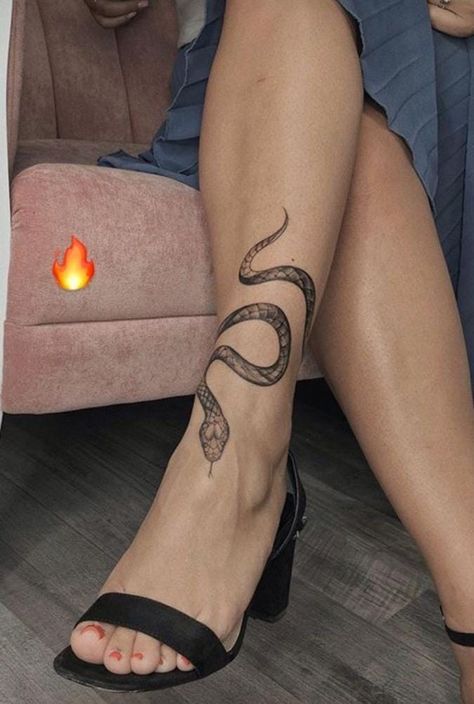 Wrapped Ankle Tattoos For Women, Snake Tattoos For Women Leg, Tattoo Foot Woman, Feminine Snake Tattoo, Snake Ankle Tattoo, Wrap Around Ankle Tattoos, Ankle Foot Tattoo, Tato Minimal, Ankle Tattoos For Women