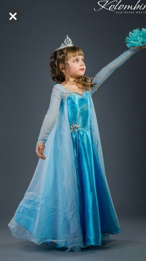 Elsa Dress For Kids, Princess Elsa Dress, Frozen Elsa Dress, Disney Princess Costumes, Outdoor Christmas Decoration Ideas, Frozen Costume, Elsa Dress, Baby Couture, Disney Princess Dresses