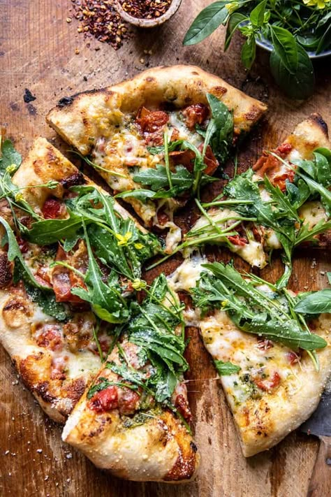 Arugula Tomato Cheese Pizza | halfbakedharvest.com Arugula Pizza Recipes, Arugula Pizza, Bacon Chowder, Arugula Recipes, Half Baked Harvest Recipes, Tomato Cheese, Cherry Tomato Sauce, Pizza Roll, Pizza Flatbread